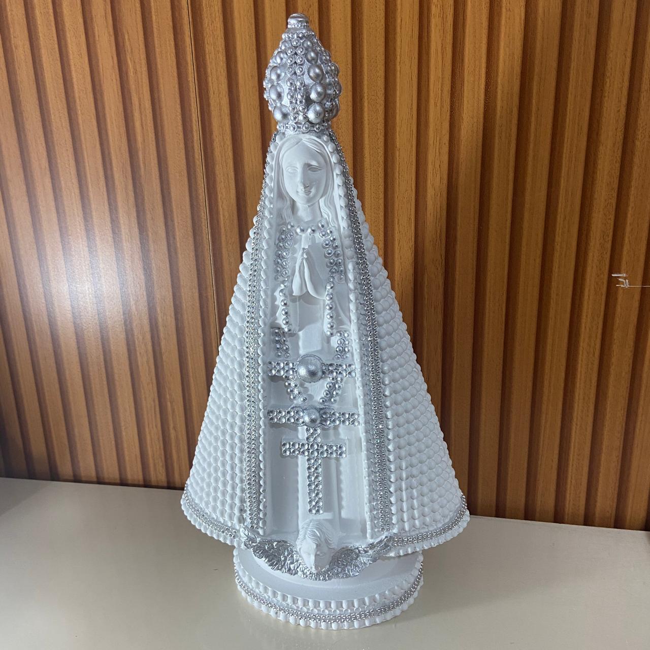 IMAGEM DE GESSO NOSSA SENHORA APARECIDA BRANCA COM STRASS PRATA 39CM (1 UNIDADE)