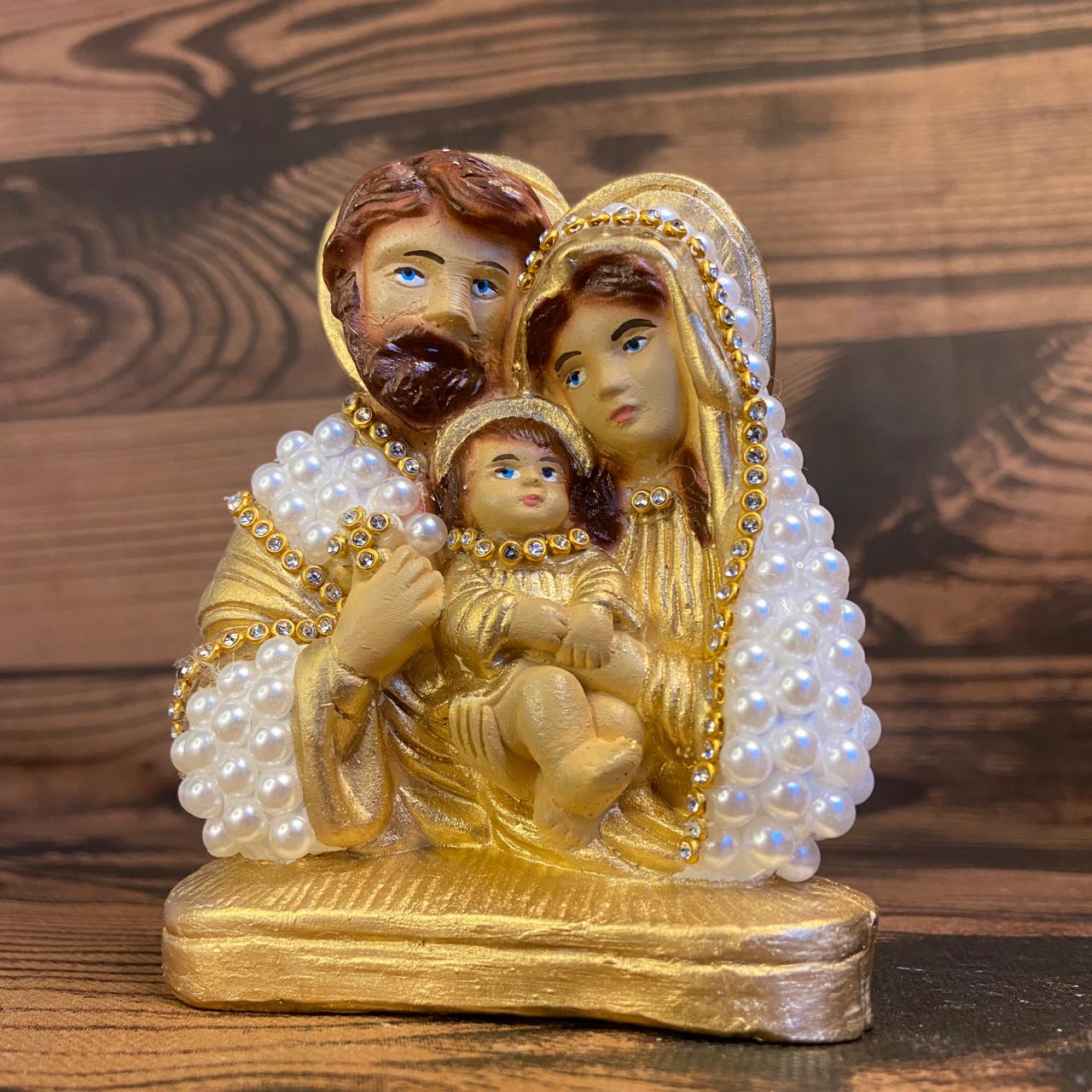 BUSTO DE GESSO SAGRADA FAMÍLIA BRANCO E DOURADO COM PÉROLA E STRASS 13CM MOD 2 (1 UNIDADE)