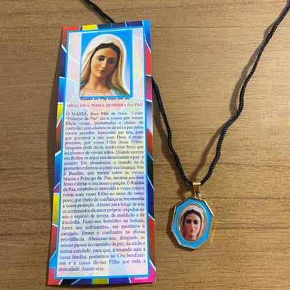 CORDÃO COM MEDALHA RESINADA RAINHA DA PAZ  (1 UNIDADES)