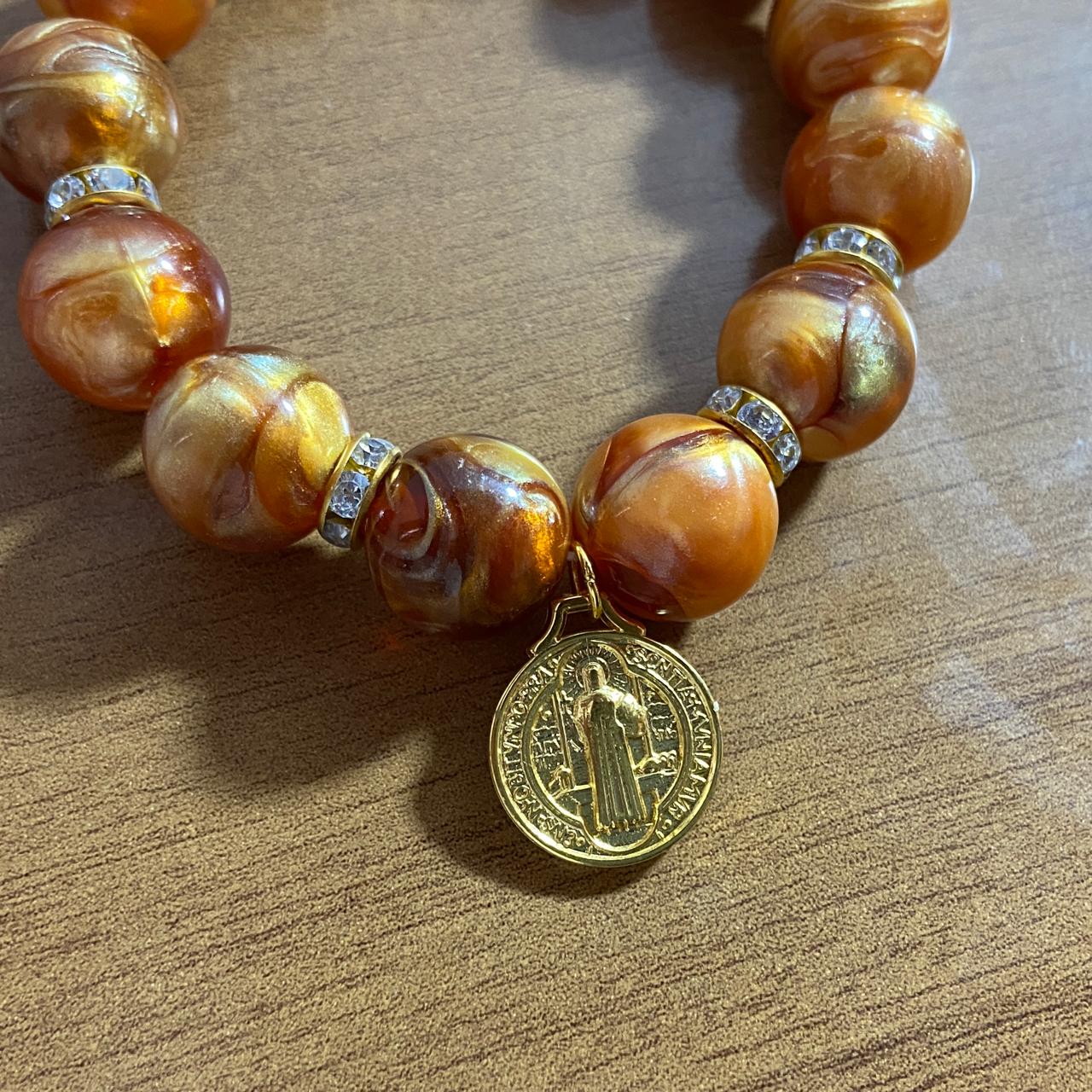 PULSEIRA PÉROLA MEDALHA DE SÃO BENTO 10MM MOD-2 (03 UNIDADES)