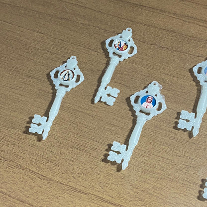 CHAVE PÍCOLA FLUORESCENTE SANTOS SORTIDOS  (6 UNIDADES)