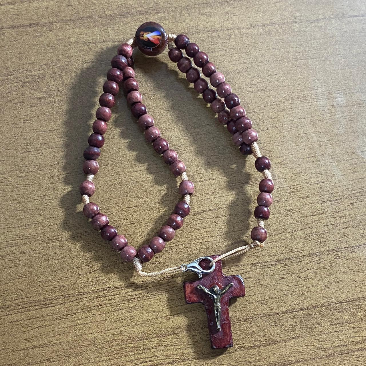 TERÇO PULSEIRA MADEIRA JESUS MISERICORDIOSO (12 UNIDADES)