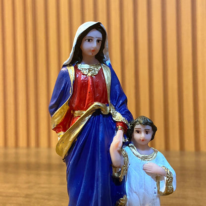 IMAGEM DE RESINA NACIONAL MARIA PASSA A FRENTE 13CM MOD1 (1 UNIDADE)