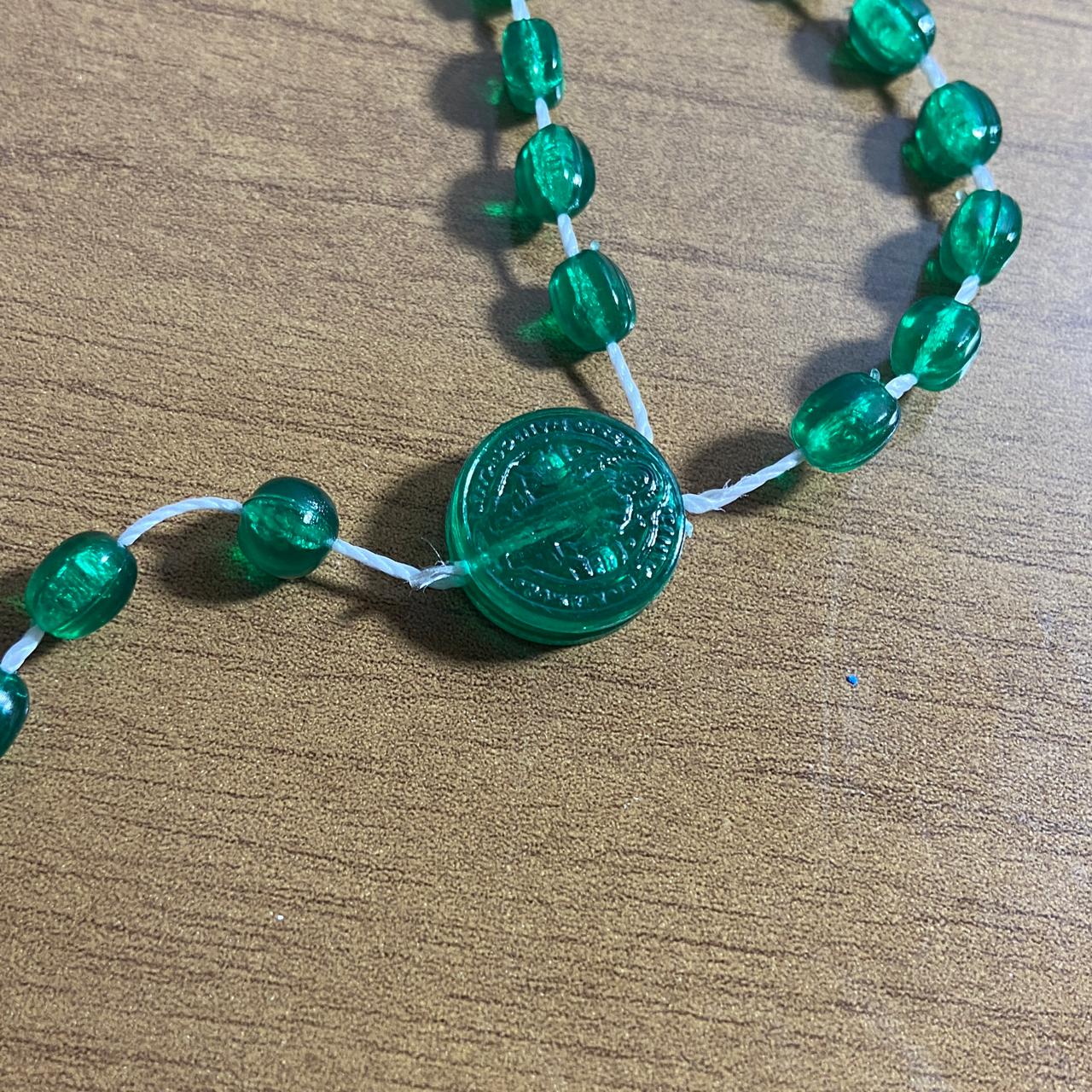 TERÇO ACRÍLICO G VERDE ESCURO BRILHOSO 6MM (12 UNIDADES)