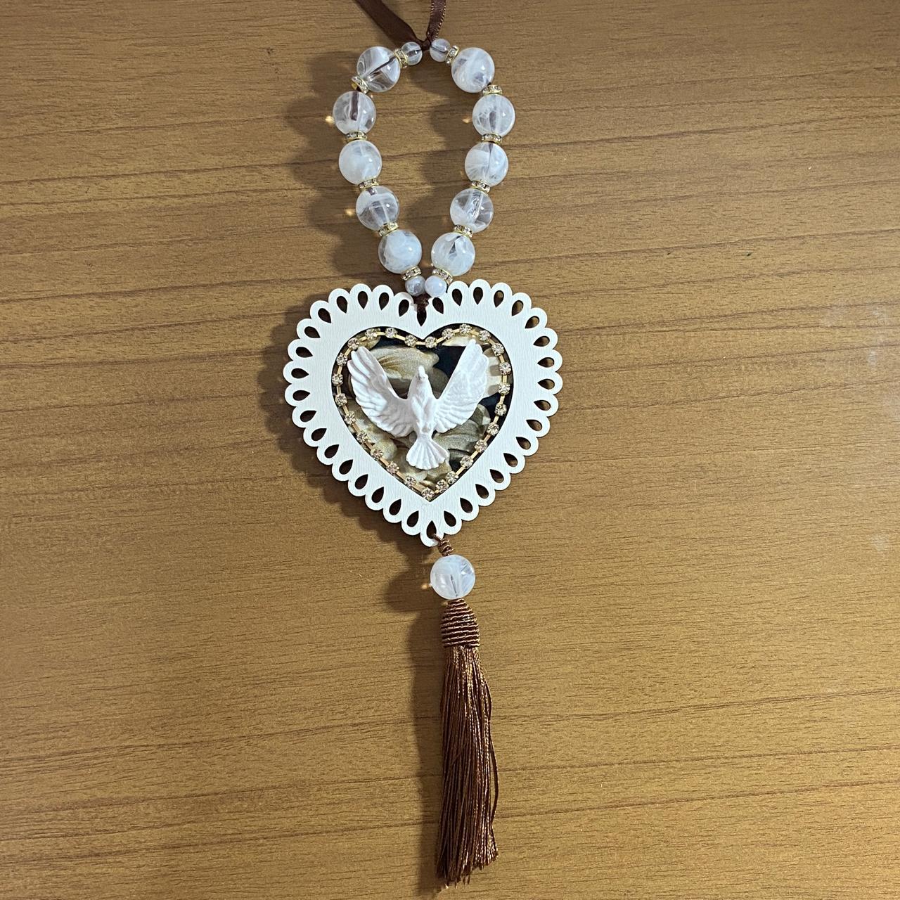 DEZENA PÉROLA MEDALHÃO CORAÇÃO DIVINO ESPIRITO SANTO DE RESINA 15MM (1 UNIDADE)