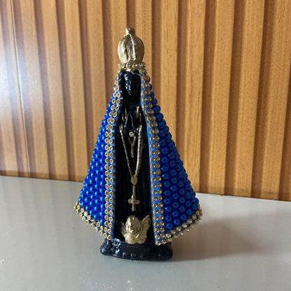 IMAGEM DE GESSO NOSSA SENHORA APARECIDA COM PÉROLA AZUL E STRASS 14CM (1 UNIDADE)