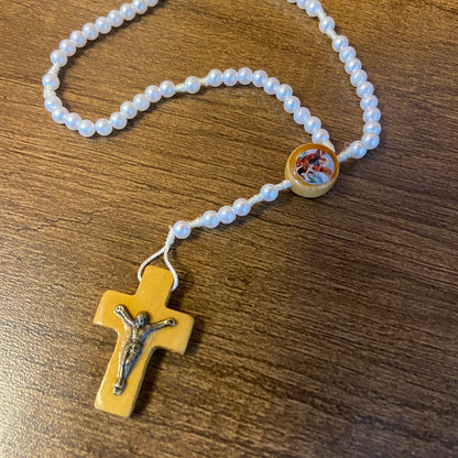 TERÇO PÉROLA MIRIM SÃO MIGUEL ARCANJO 06MM (12 UNIDADES)