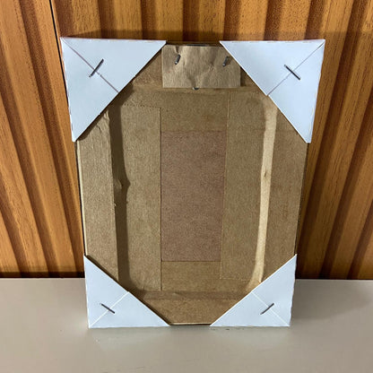 QUADRO COM MOLDURA RESINADO SANTA BÁRBARA 20,5X15,5 (1 UNIDADE)