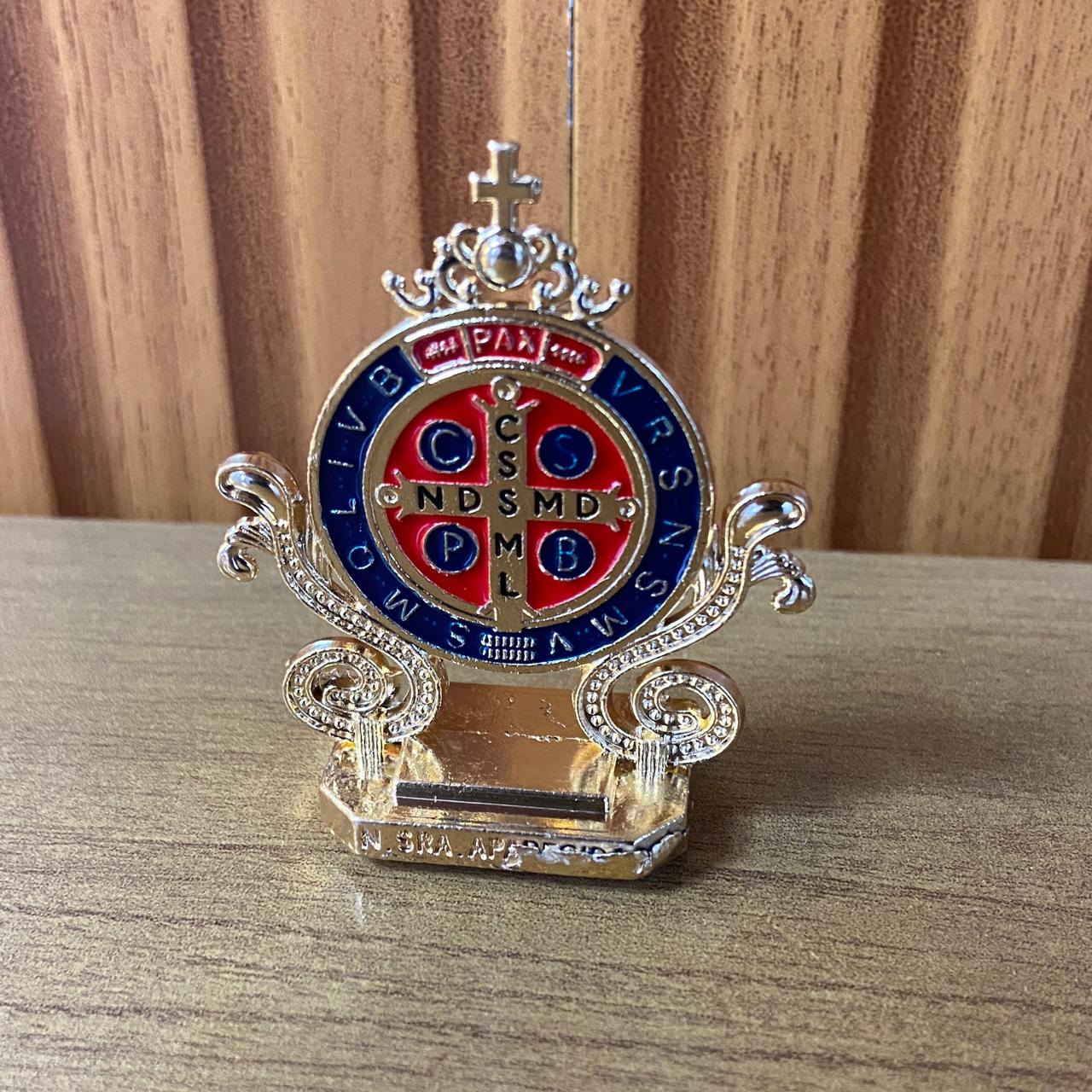 MEDALHÃO SÃO BENTO PARA CARRO DOURADO MOD3 (12 UNIDADES)