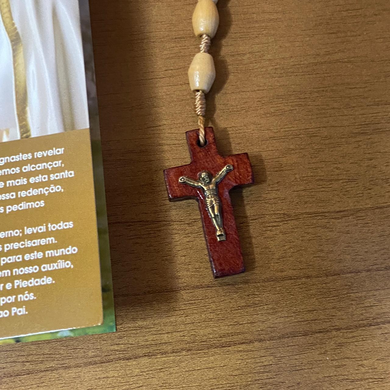 TERÇO DE MADEIRA NOSSA SENHORA DE FÁTIMA 5 MEDALHAS 08MM (3 UNIDADES)