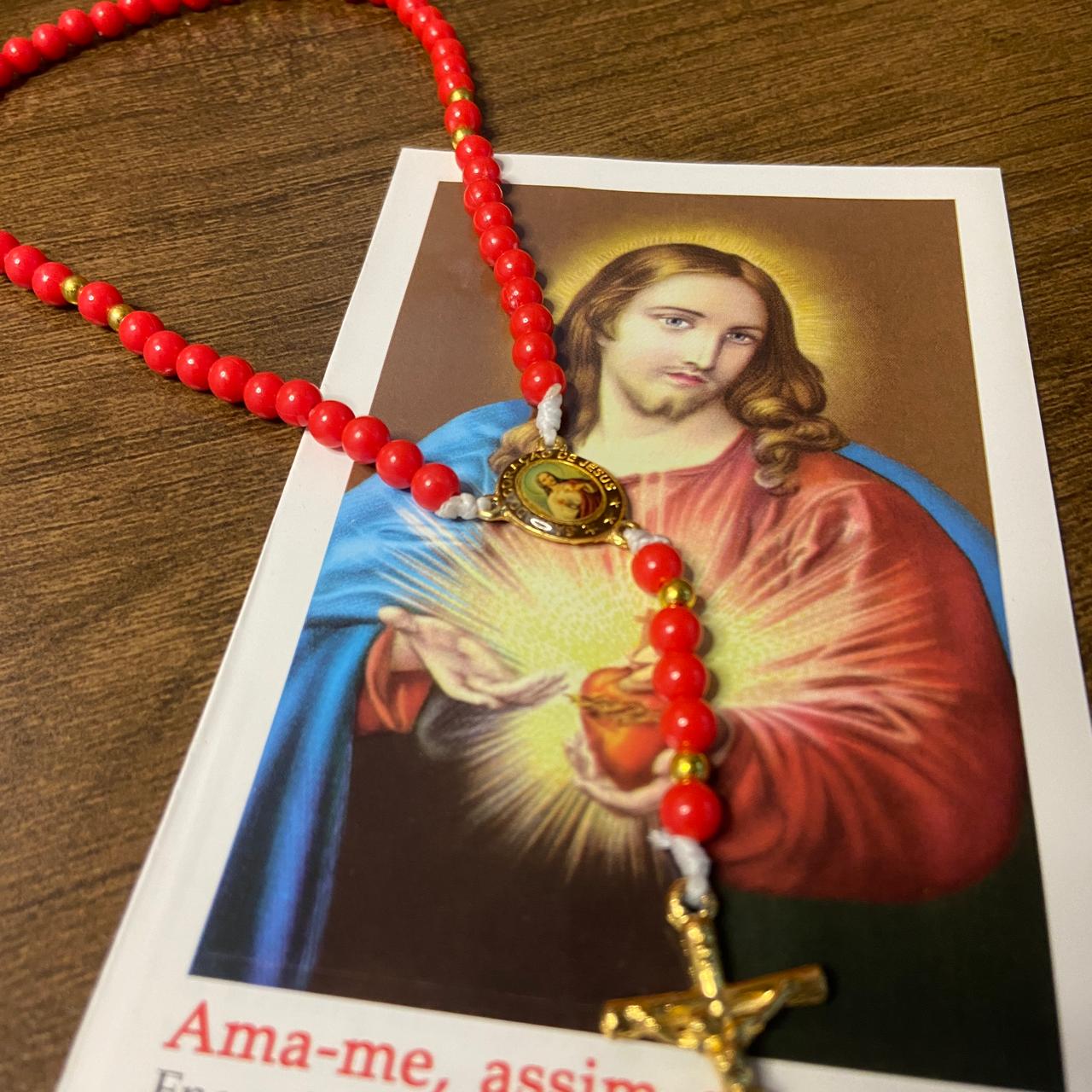 TERÇO PÉROLA VERMELHA  SAGRADO CORAÇÃO DE JESUS 6MM (1 UNIDADE)
