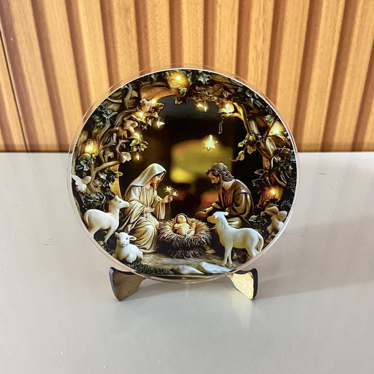 ADORNO DE MESA ACRÍLICO RESINADO PRESÉPIO MOD1 9,5CM (1 UNIDADE)