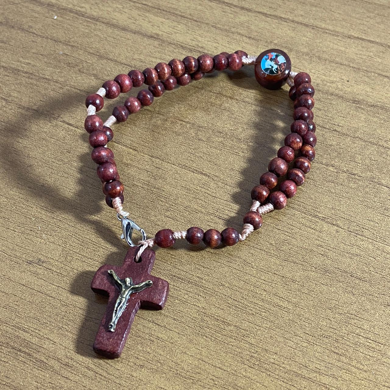 TERÇO PULSEIRA MADEIRA SÃO JORGE (12 UNIDADES)