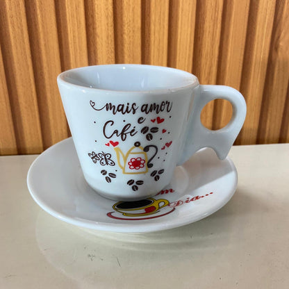 XÍCARA COM PIRES MAIS AMOR E CAFÉ 200ML (1 UNIDADE)