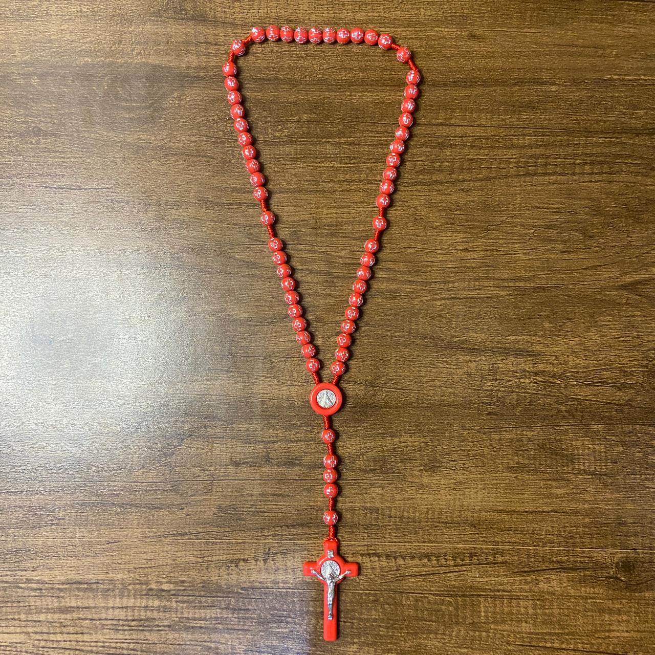 TERÇO NOSSA SENHORA APARECIDA CONTAS DECORADAS CORES SORTIDAS (6 UNIDADES)