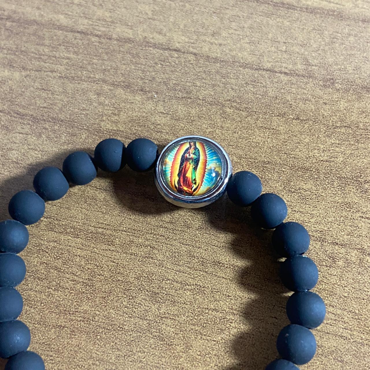 PULSEIRA EMBORRACHADA NOSSA SENHORA DE GUADALUPE PRETA REGULÁVEL (6 UNIDADES)