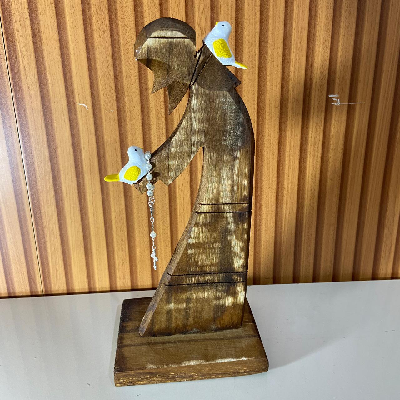 IMAGEM DE MADEIRA SÃO FRANCISCO DE ASSIS COM DEZENA DE PÉROLA 28CM  (1 UNIDADE)