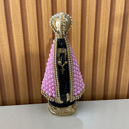 IMAGEM DE GESSO NOSSA SENHORA APARECIDA COM PÉROLA ROSA E STRASS 15CM (1 UNIDADE)