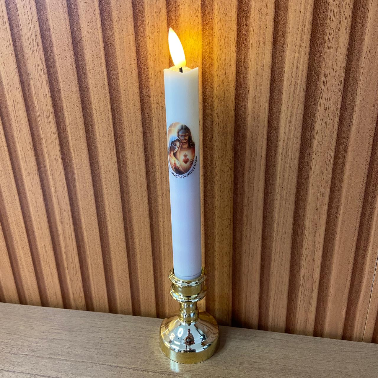 VELA ELETRÔNICA PALITO COM PEDESTAL SAGRADO CORAÇÃO DE JESUS E IMACULADO CORAÇÃO DE MARIA 25CM (1 UNIDADE)