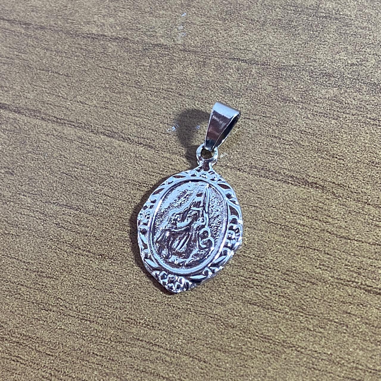 PINGENTE PRATEADO NOSSA SENHORA DO TRABALHO  (6 UNIDADES)