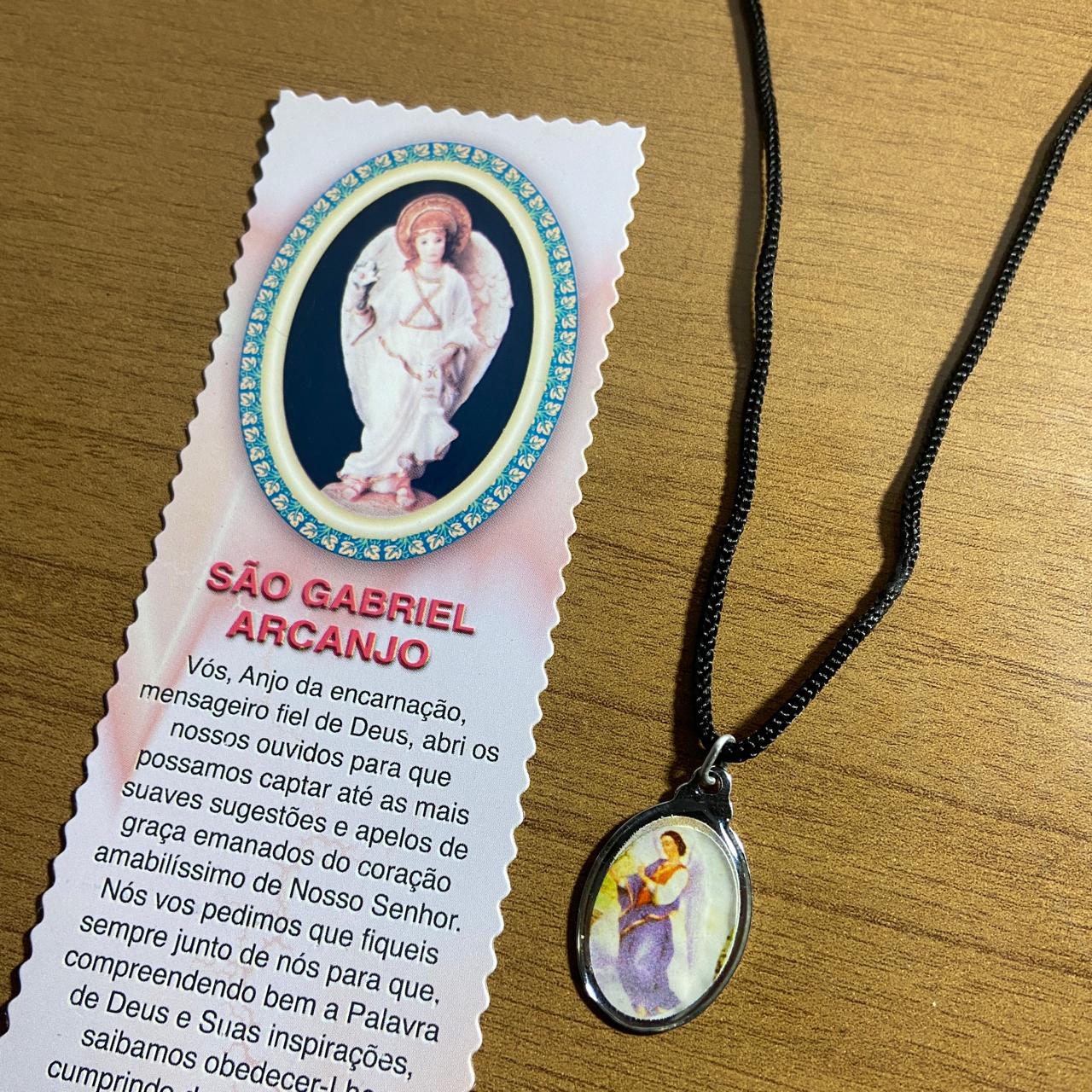CORDÃO COM MEDALHA RESINADA SÃO GABRIEL ARCANJO (1 UNIDADES)