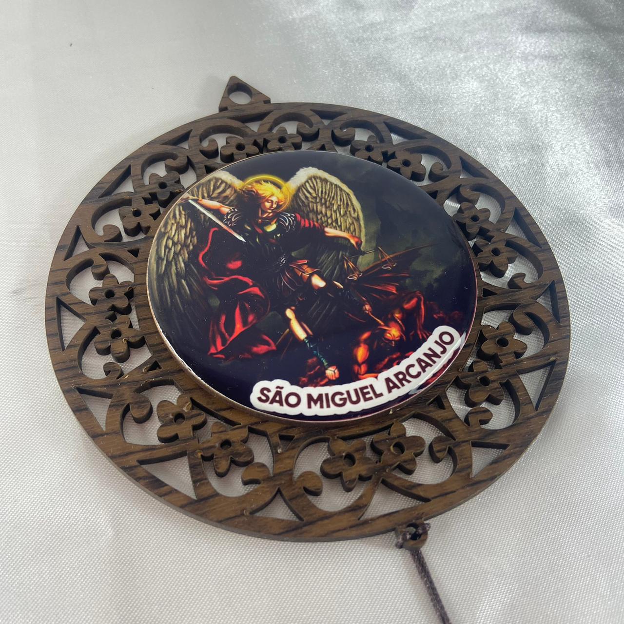 MANDALA MDF TABACO SÃO MIGUEL ARCANJO 26CM (1 UNIDADE)