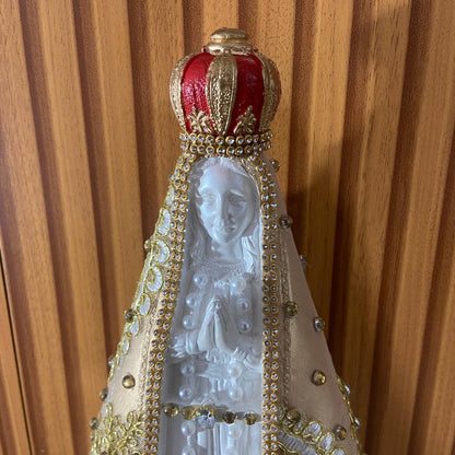 IMAGEM DE GESSO NOSSA SENHORA APARECIDA BRANCA MANTO DOURADO COM STRASS MOD2 31CM (1 UNIDADE)