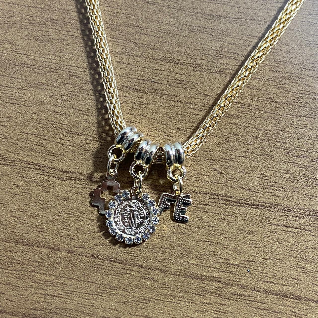 PULSEIRA DOURADA MEDALHA SÃO BENTO COM STRASS (6 UNIDADES)
