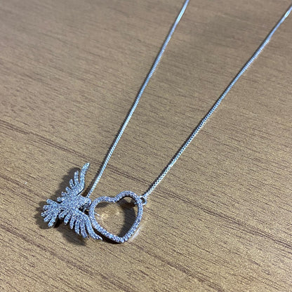 COLAR PRATEADO DIVINO ESPÍRITO SANTO E CORAÇÃO COM STRASS   (1 UNIDADE)