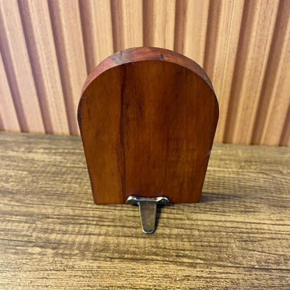 ADORNO DE MESA MADEIRA RESINADA SÃO JORGE 11CM (1 UNIDADE)