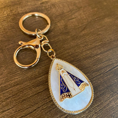 CHAVEIRO LUXO NOSSA SENHORA APARECIDA GOTA MADREPÉROLA MOD2 (6 UNIDADES)