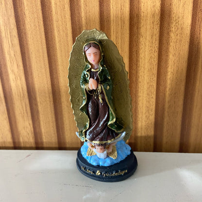 IMAGEM DE RESINA NACIONAL NOSSA SENHORA DE GUADALUPE 11CM (1 UNIDADE)