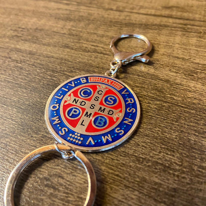 CHAVEIRO LUXO COM MOSQUETE MEDALHA SÃO BENTO MOD2 (6 UNIDADES)