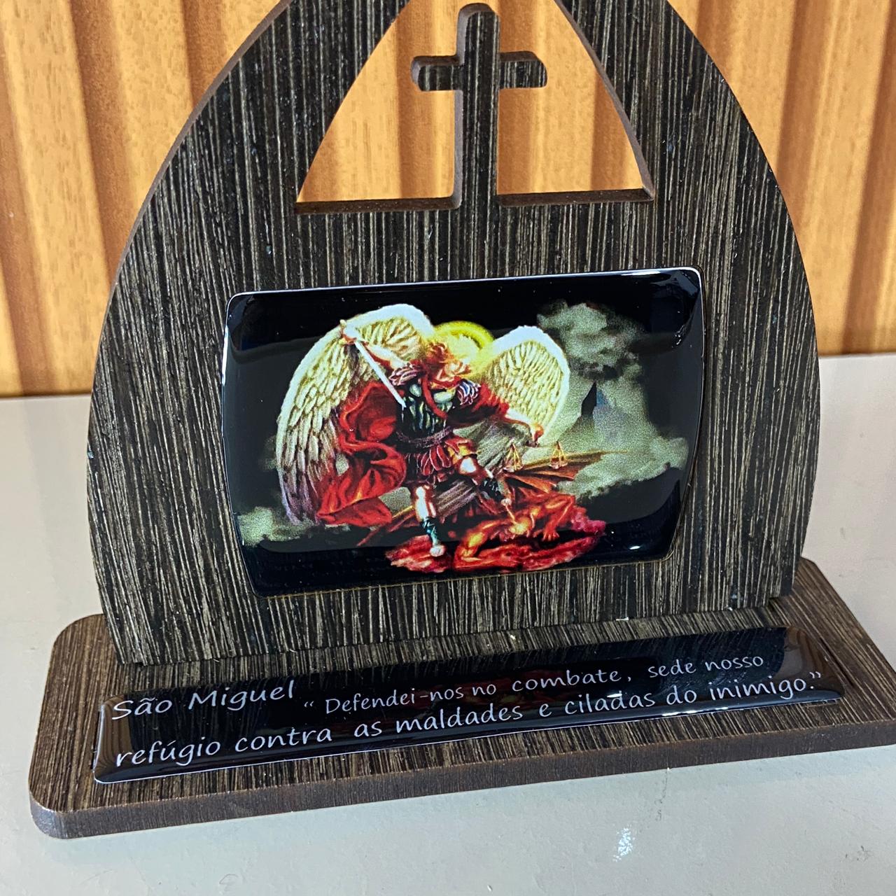 CAPELA MDF TABACO RESINADA SÃO MIGUEL ARCANJO 15CM (1 UNIDADE)