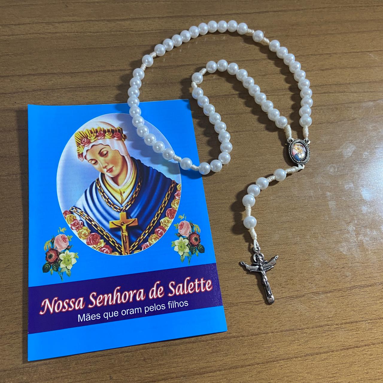 TERÇO PÉROLA NOSSA SENHORA DE SALETTE 8MM (1 UNIDADE)