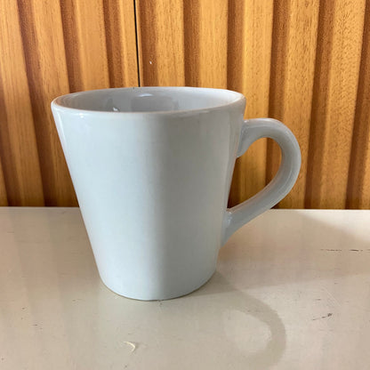 XÍCARA BRANCA SANTA TERESINHA (1 UNIDADE)