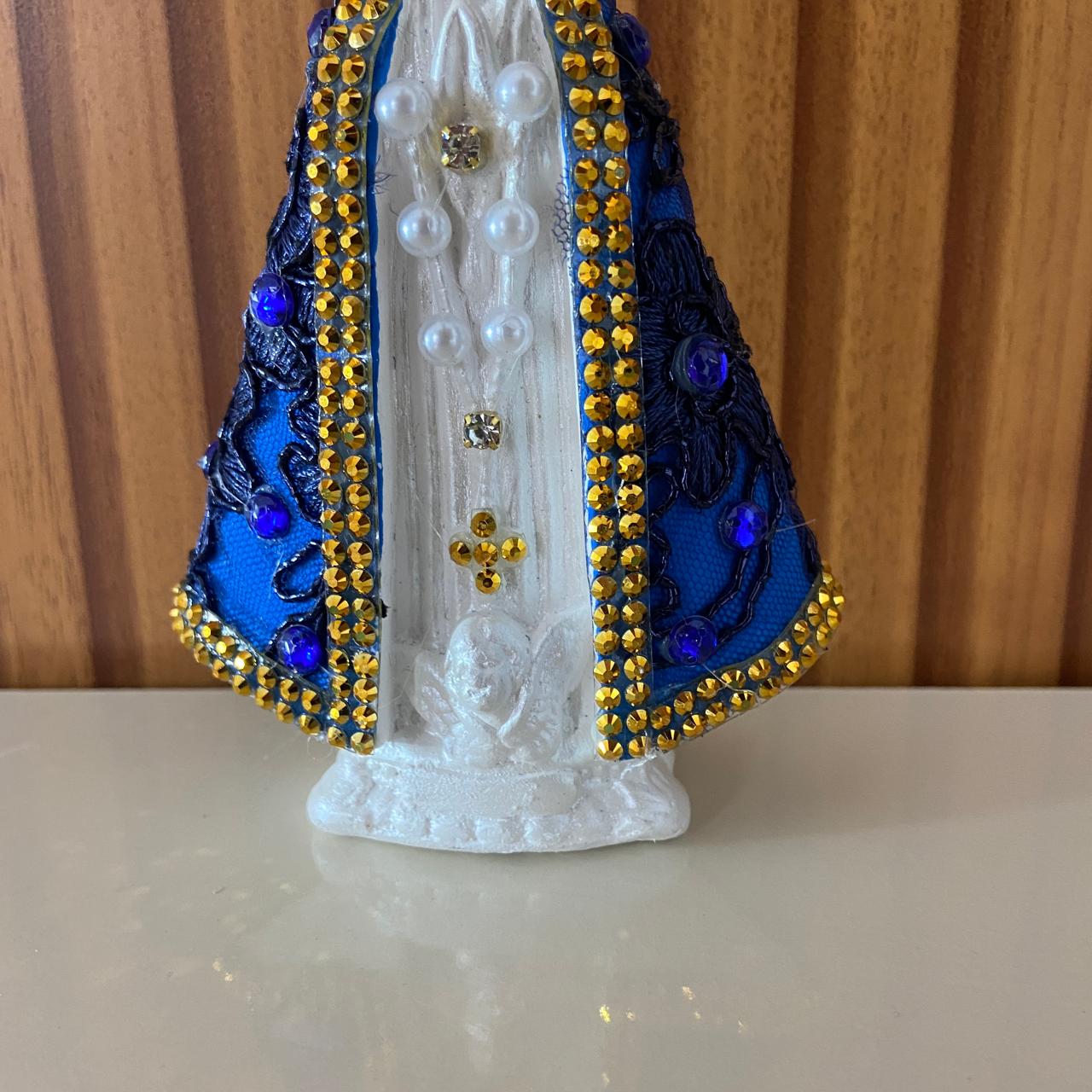 IMAGEM DE GESSO NOSSA SENHORA APARECIDA BRANCA DECOUPAGE AZUL 15CM (1 UNIDADE)