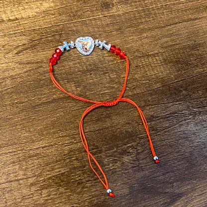 PULSEIRA REGULÁVEL CRISTAL VERMELHO COM MEDALHA RESINADA SÃO MIGUEL ARCANJO  ( 01 UNIDADE)