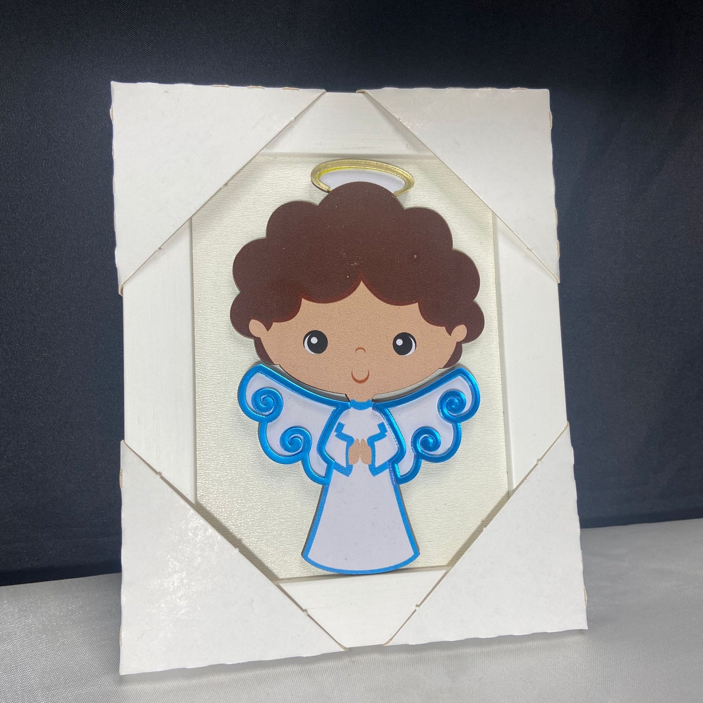 QUADRO MDF ANJO DA GUARDA AZUL INFANTIL COM ACRÍLICO 15,6CMX 12,6CM (1 UNIDADE)