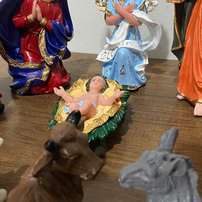 PRESÉPIO DE RESINA NACIONAL 11 PEÇAS - 22CM (CONJUNTO)