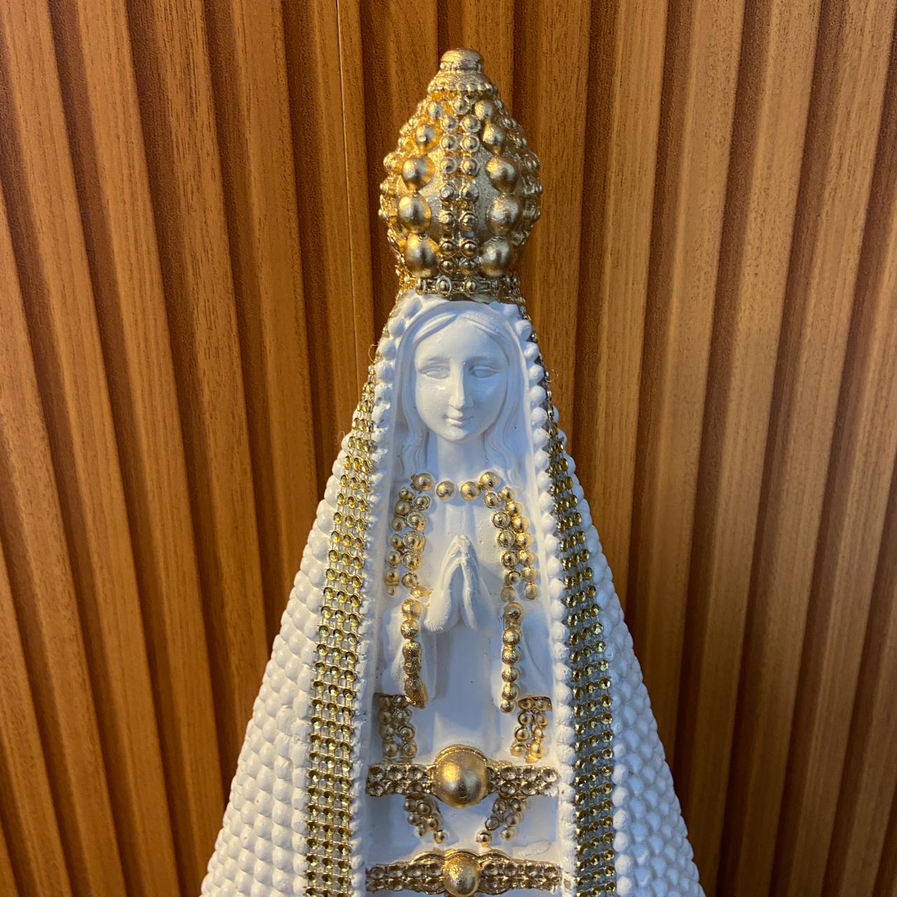 IMAGEM DE GESSO NOSSA SENHORA APARECIDA BRANCA COM STRASS DURADO 39CM (1 UNIDADE)