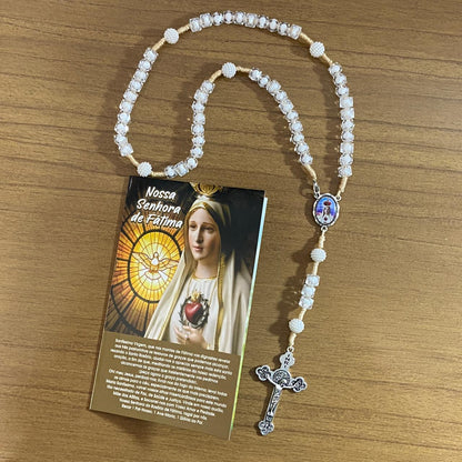 TERÇO ACRÍLICO BRANCO COM FECHO NOSSA SENHORA DE FÁTIMA MOD2 08MM (1 UNIDADE)