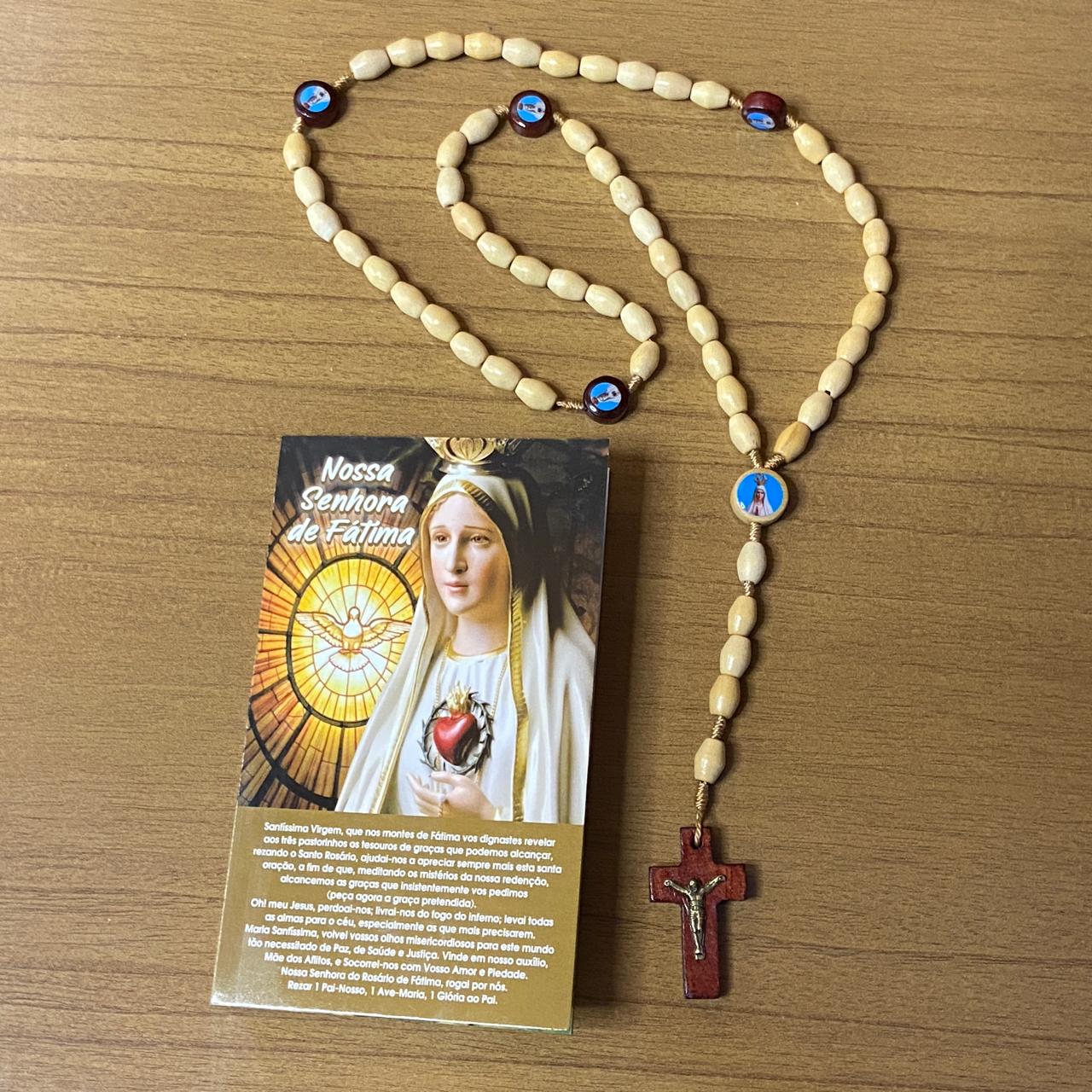 TERÇO DE MADEIRA NOSSA SENHORA DE FÁTIMA 5 MEDALHAS 08MM (3 UNIDADES)