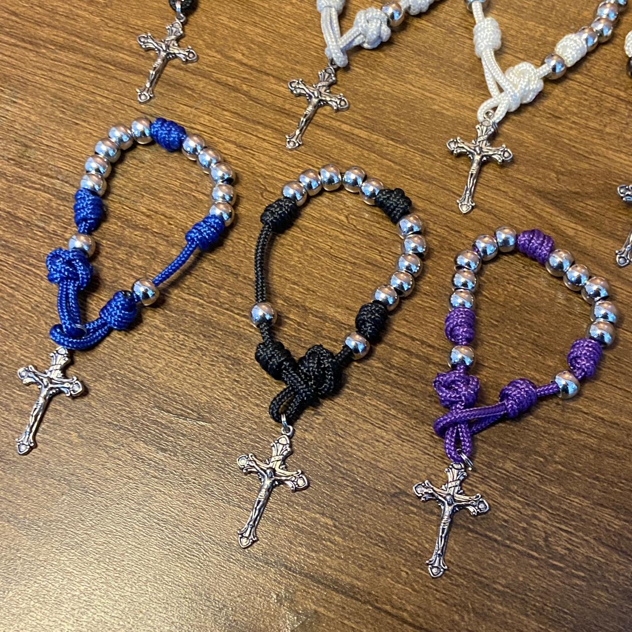 DEZENA EM CORDA CORES SORTIDAS 10MM (3 UNIDADES)