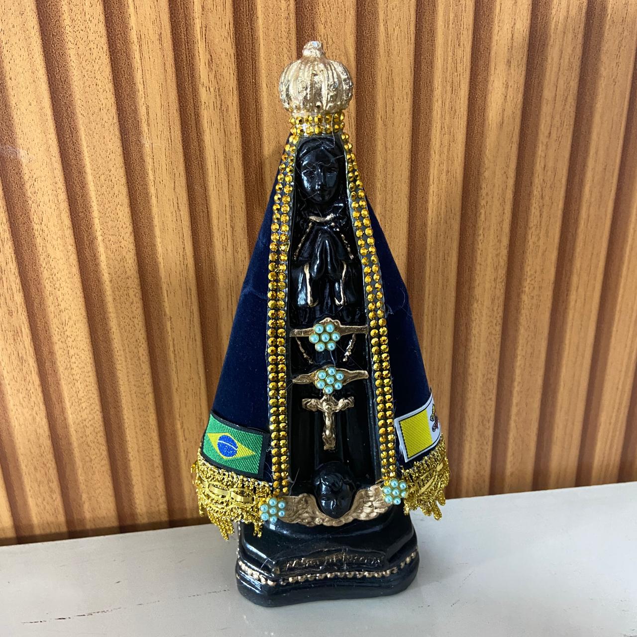 IMAGEM DE GESSO NOSSA SENHORA APARECIDA COM MANTO E STRASS MOD1 22CM (1 UNIDADE)