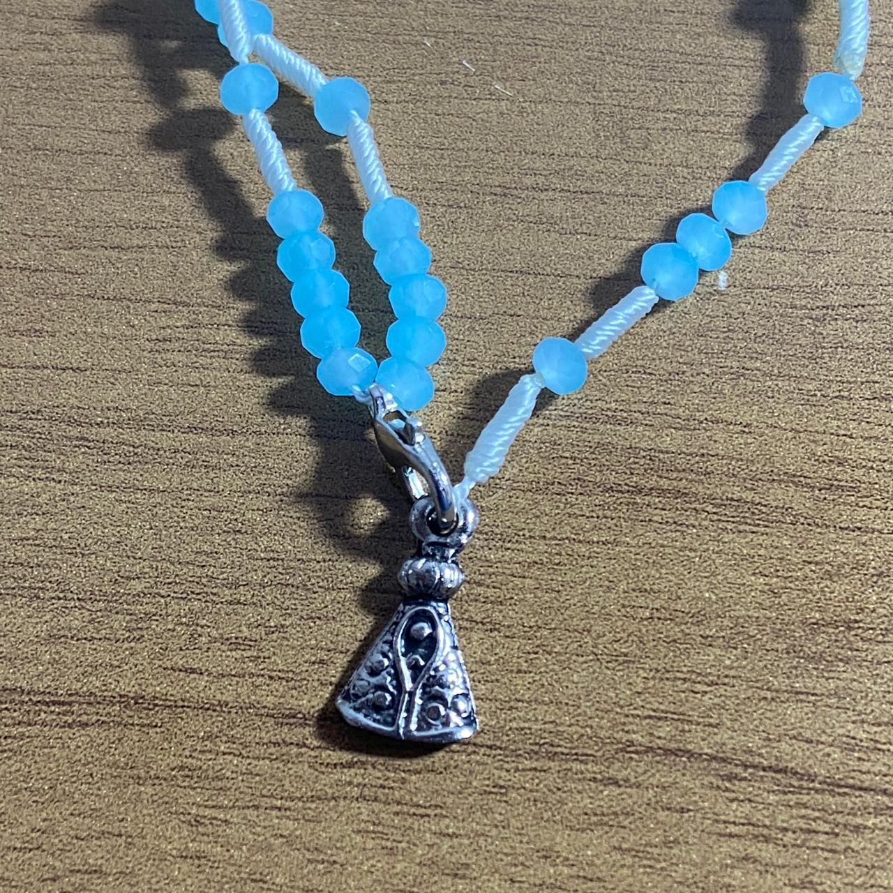 TERÇO PULSEIRA CRISTAL NOSSA SENHORA APARECIDA AZUL BEBÊ  (3 UNIDADES)