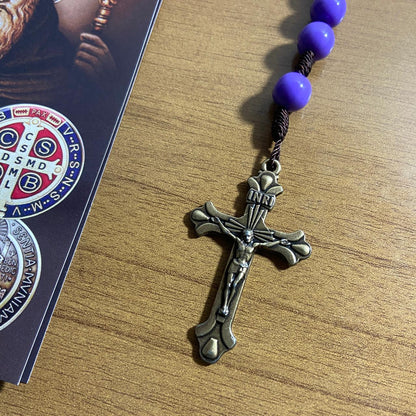 TERÇO PÉROLA ROXA CAMPISTA MEDALHA SÃO BENTO 10MM (1 UNIDADE)