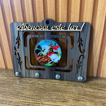 PORTA CHAVE VAZADO RESINADO SÃO JORGE 14CM (1 UNIDADE)