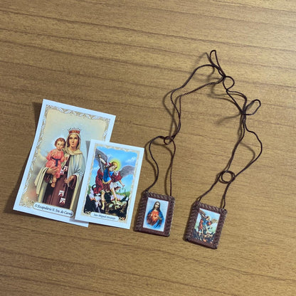 ESCAPULÁRIO DE PANO SAGRADO CORAÇÃO DE JESUS E SÃO MIGUEL ARCANJO P (6 UNIDADES)