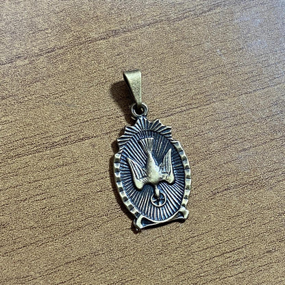 PINGENTE OURO VELHO DIVINO ESPÍRITO SANTO (6 UNIDADES)